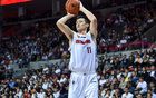 周鹏回归广东男篮：签1年C类合同，薪资较低仍选11号
